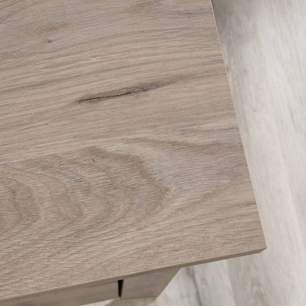 Credenza in Laurel Oak B873