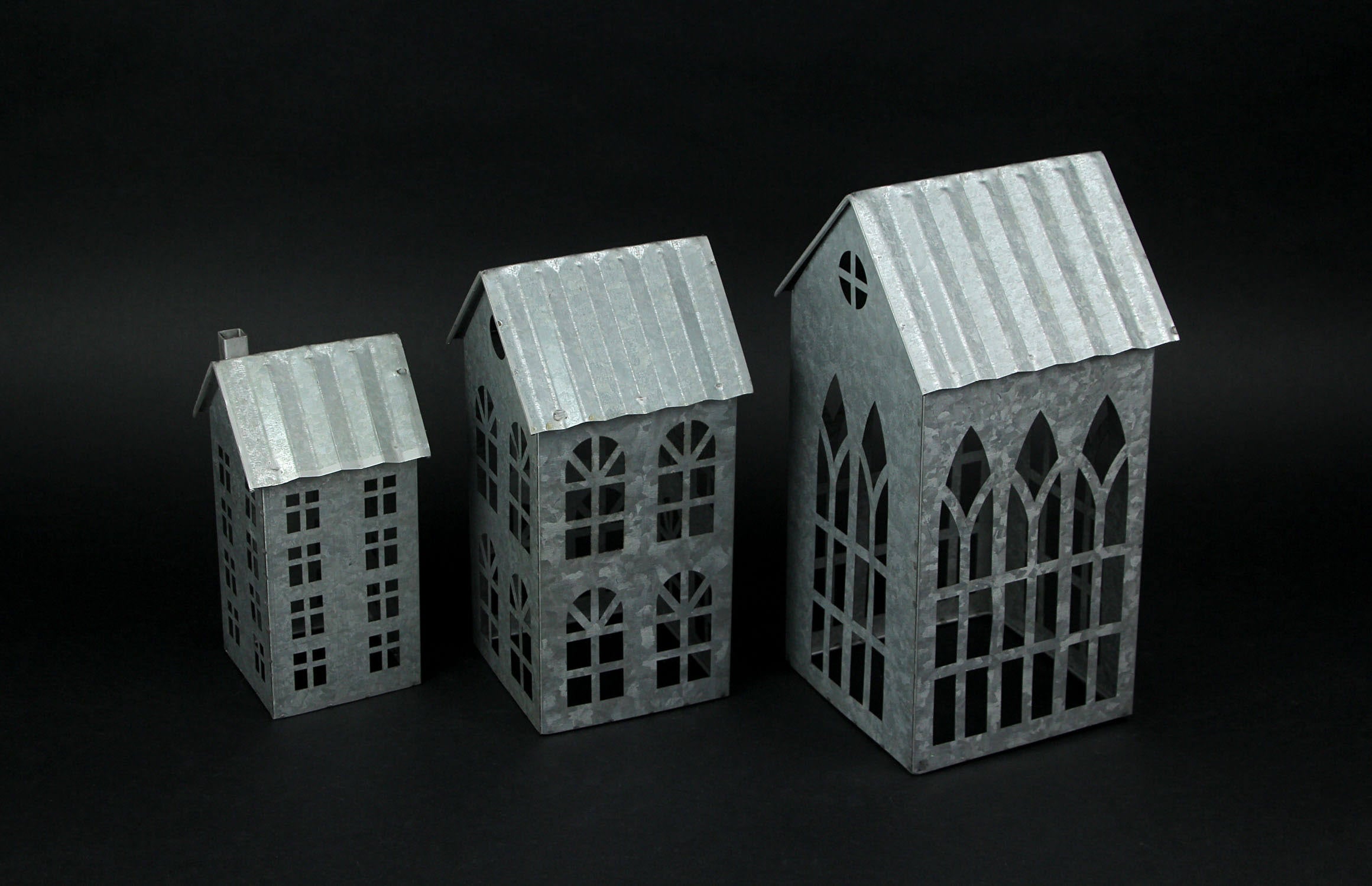 Set of 3 Metal Candle Holders O7953