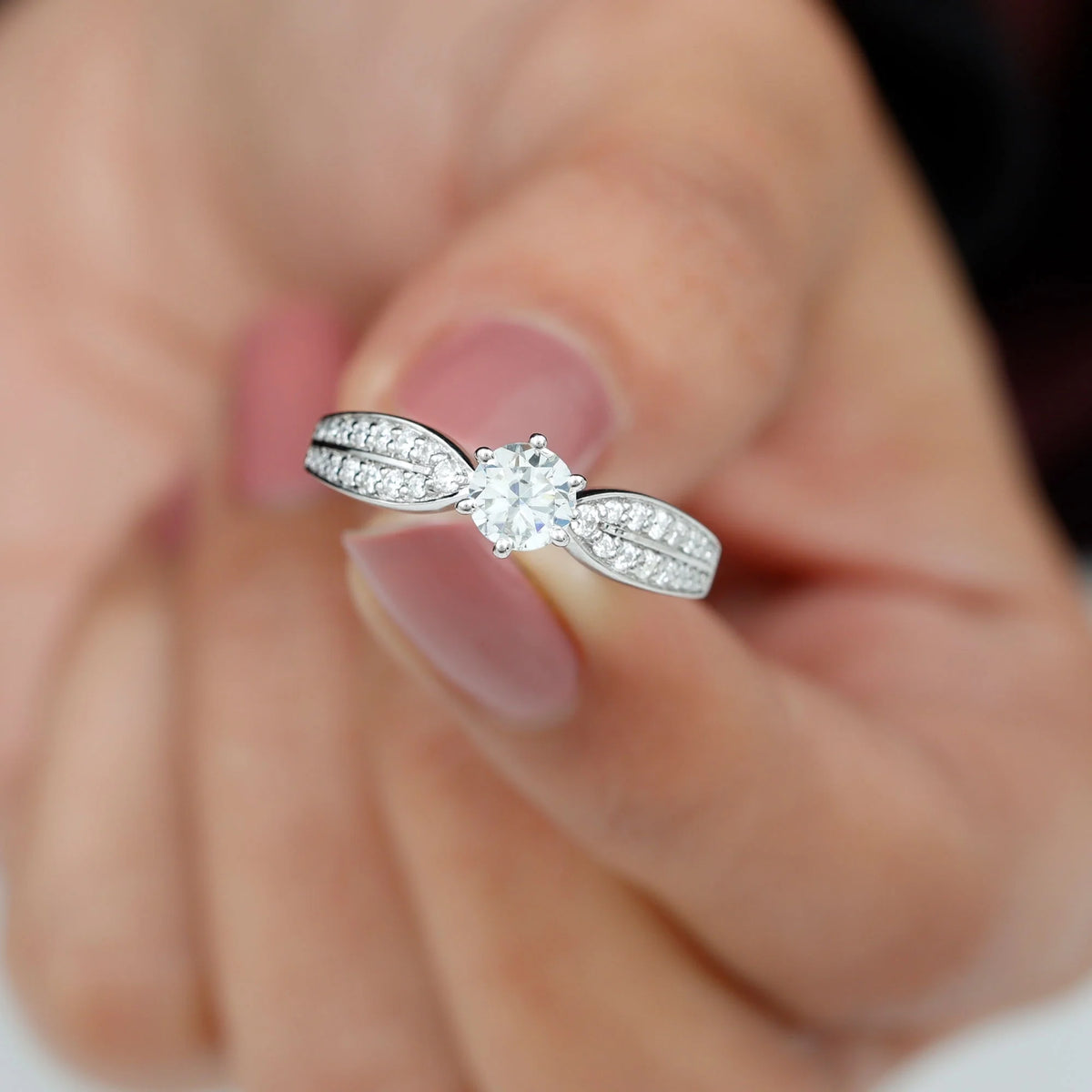 Moissanite Engagement Ring with Side Stones, 1 Carat, 925 Sterling Silver N664978