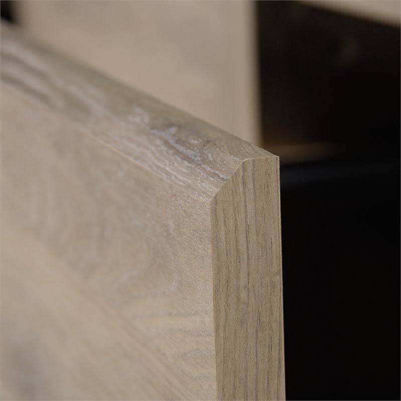 Credenza in Laurel Oak B873